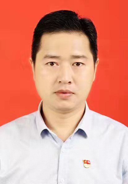 李峰.jpg